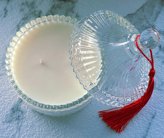 Daisy - Sparkling Floral Scent Beesoy candle with a Hint of Summer Air