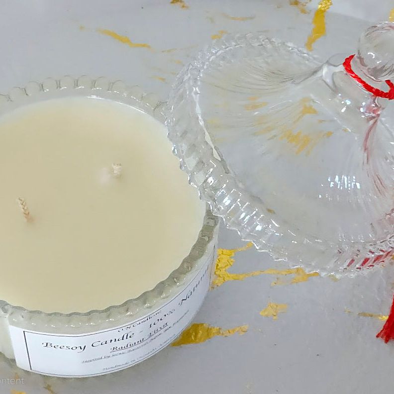Radiant Elixir - Bold Amber & Floral Beesoy Candle for a Touch of Glamour